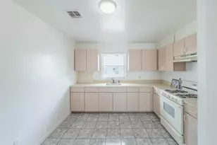 105-R Lowell St, Carteret, NJ 07008 - Photo 6