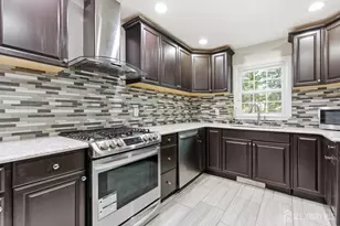 5 McKinley St, Edison, NJ 08820 - Photo 12