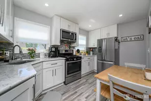 41 Wilson Ave, Sayreville, NJ 08859 - Photo 8
