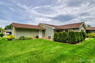 484 Fairton Dr, Monroe Township, NJ 08831 - Photo 4