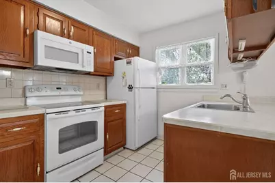 484 Fairton Drive #B, Monroe Township, NJ 08831 - Photo 14