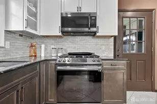 30 Rosewood Rd, Edison, NJ 08817 - Photo 10