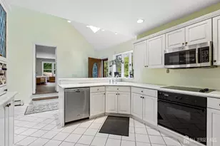 39 Davidson Mill Rd, North Brunswick Township, NJ 08902 - Photo 10