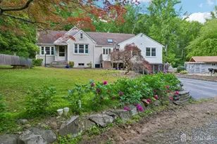 39 Davidson Mill Rd, North Brunswick Township, NJ 08902 - Photo 2