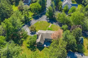 2 Abbott Ct, Edison, NJ 08820 - Photo 80