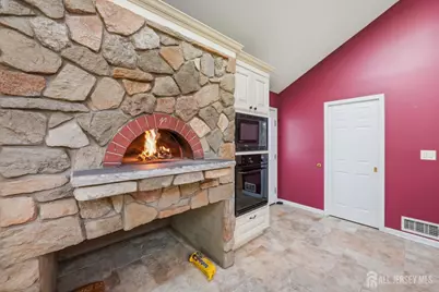 7 Monroe Place, Cranbury Township, NJ 08512 - Photo 8