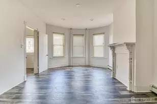 212 Easton Ave, New Brunswick, NJ 08901 - Photo 4