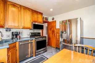 13 Meade St, Sewaren, NJ 07077 - Photo 12