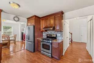 37 Christopher Ct, Old Bridge Township, NJ 08857 - Photo 6