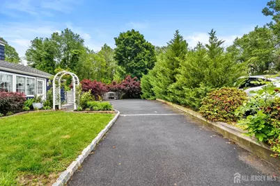 61 Laurel Avenue, Franklin Township, NJ 08528 - Photo 2