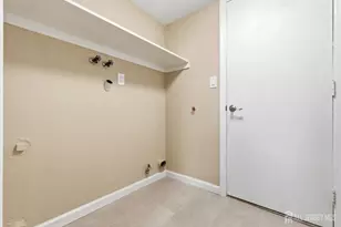 438 Westgate Dr, Edison, NJ 08820 - Photo 14