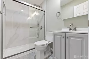 438 Westgate Dr, Edison, NJ 08820 - Photo 36