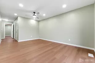 438 Westgate Dr, Edison, NJ 08820 - Photo 28