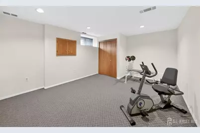 136 Highview Drive, Woodbridge Township, NJ 07095 - Photo 28