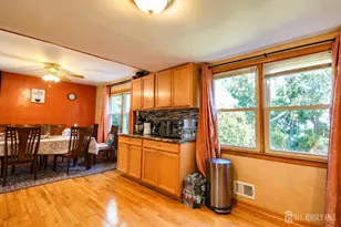 48 Hill St, Milltown, NJ 08850 - Photo 10