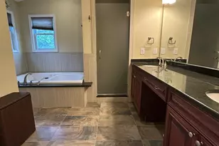 8 Julie Dr, Edison, NJ 08820 - Photo 18