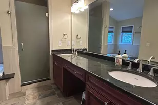 8 Julie Dr, Edison, NJ 08820 - Photo 20