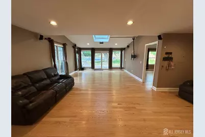 8 Julie Drive, Edison, NJ 08820 - Photo 6