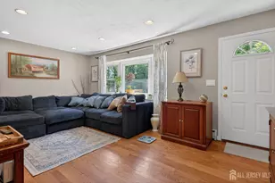141 Fresh Ponds Rd, South Brunswick Township, NJ 08852 - Photo 4