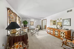 11 Aspen Cir, Edison, NJ 08820 - Photo 6