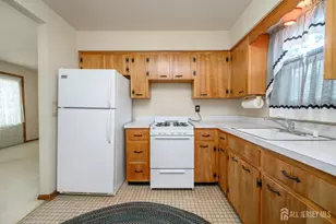 70 Gordon Ave, Old Bridge Township, NJ 08857 - Photo 8