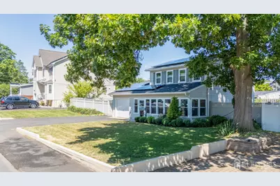 40 Pomona Boulevard, Old Bridge Township, NJ 07735 - Photo 2