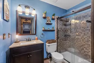 18 Steeplechase Ct, Franklin Township, NJ 08873 - Photo 8