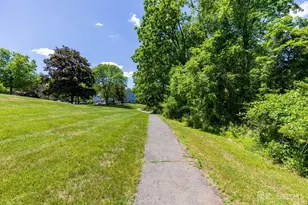 18 Steeplechase Ct, Franklin Township, NJ 08873 - Photo 16