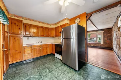 172 Elizabeth Avenue, Iselin, NJ 08830 - Photo 6