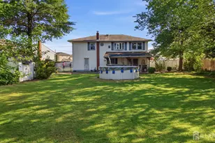 742 Gornik Dr, Perth Amboy, NJ 08861 - Photo 28