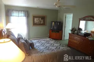 246 Fresh Ponds Rd, South Brunswick Township, NJ 08831 - Photo 24