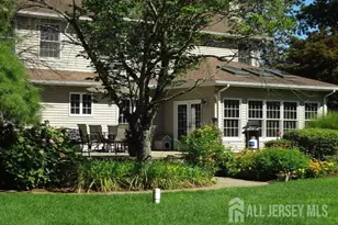 246 Fresh Ponds Rd, South Brunswick Township, NJ 08831 - Photo 4