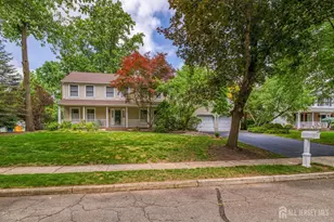 7 Lake Farrington Dr, North Brunswick Township, NJ 08902 - Photo 10