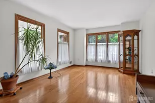 7 Lake Farrington Dr, North Brunswick Township, NJ 08902 - Photo 16