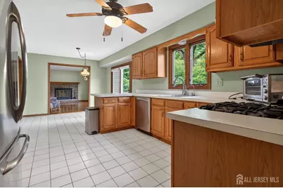 7 Lake Farrington Drive, North Brunswick Township, NJ 08902 - Photo 30
