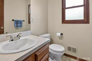 7 Lake Farrington Dr, North Brunswick Township, NJ 08902 - Photo 28