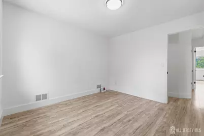 39 Davids Court, South Brunswick Township, NJ 08810 - Photo 20