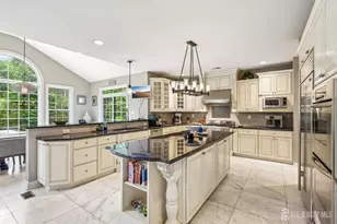 5 Northwind Ct, Monroe Township, NJ 08831 - Photo 12