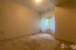 163 Liddle Ave, Edison, NJ 08837 - Photo 12