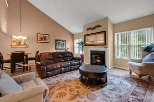 492 Bayberry Ct, Englishtown, NJ 07726 - Photo 4