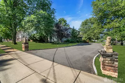 43 Jonathan Drive, Edison, NJ 08820 - Photo 12