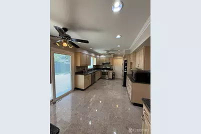 43 Jonathan Drive, Edison, NJ 08820 - Photo 14