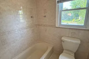 43 Jonathan Dr, Edison, NJ 08820 - Photo 20