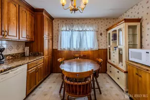 149 Strawberry Hill Ave, Woodbridge Township, NJ 07095 - Photo 12