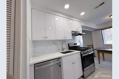 513 Edison Glen Terrace #513, Edison, NJ 08837 - Photo 6