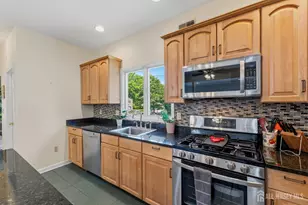 28 Wadsworth Ave, Metuchen, NJ 08840 - Photo 16
