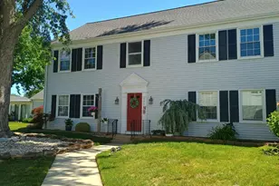 538 Sutton Way, Monroe Township, NJ 08831 - Photo 2