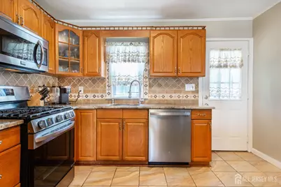 146 Giles Avenue, Middlesex, NJ 08846 - Photo 12