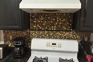 1 Arrowwood Ln, South Brunswick Township, NJ 08852 - Photo 4