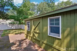 101 Austin Ave, Old Bridge Township, NJ 08857 - Photo 32